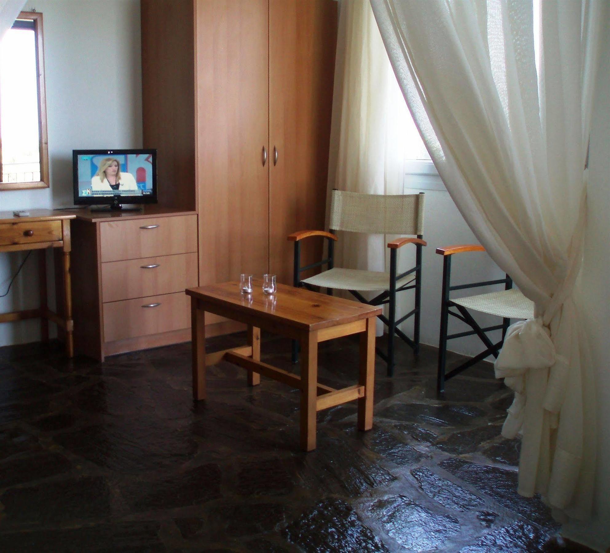 Scorpios Hotel & Suites Samos Town Luaran gambar