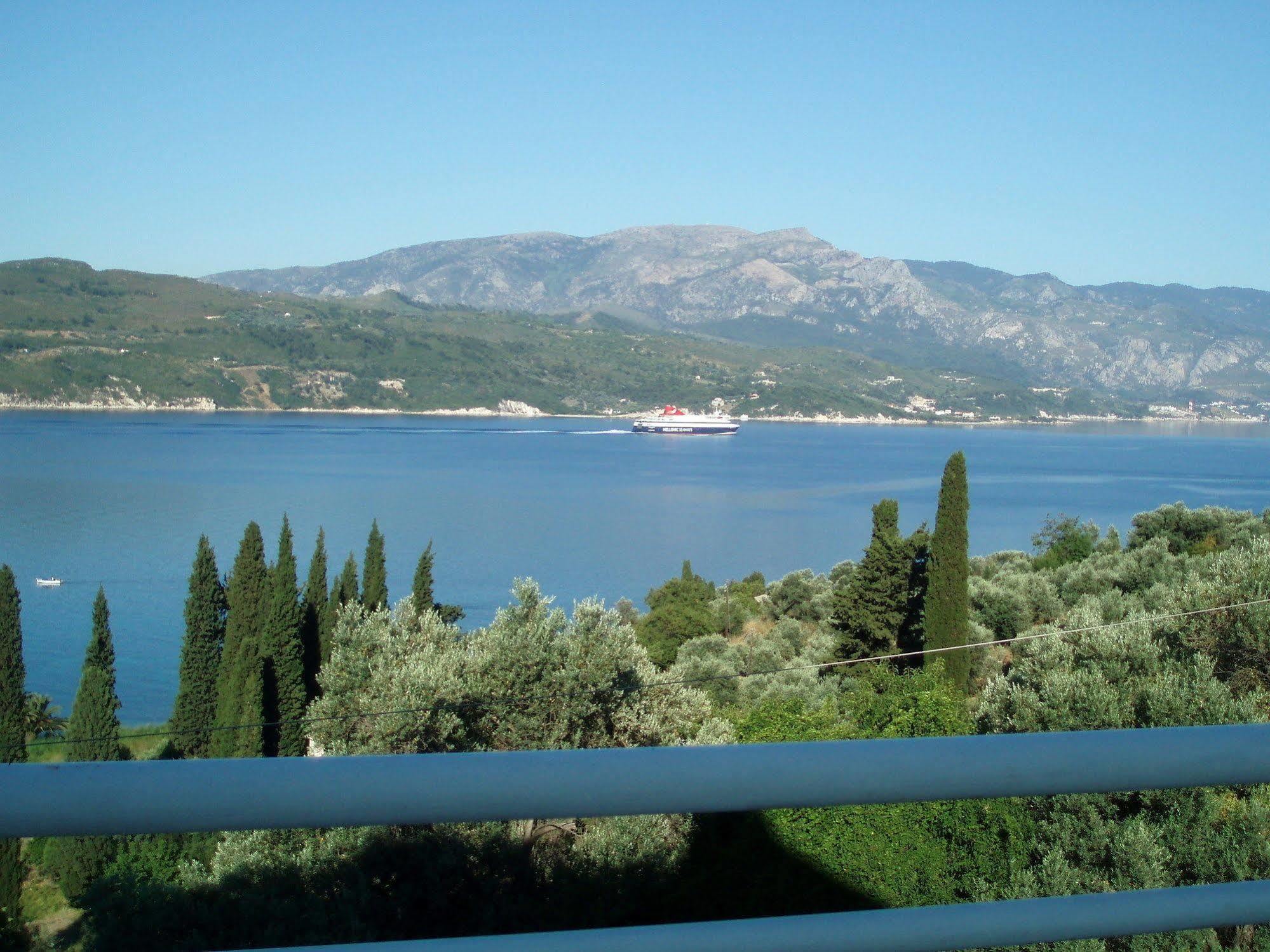 Scorpios Hotel & Suites Samos Town Luaran gambar